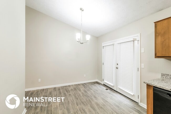 Photo - 6820 Summit View Dr