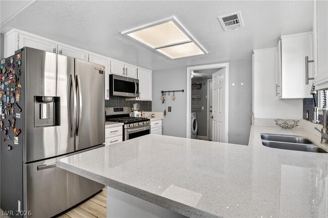 Photo - 7520 Bowles Dr
