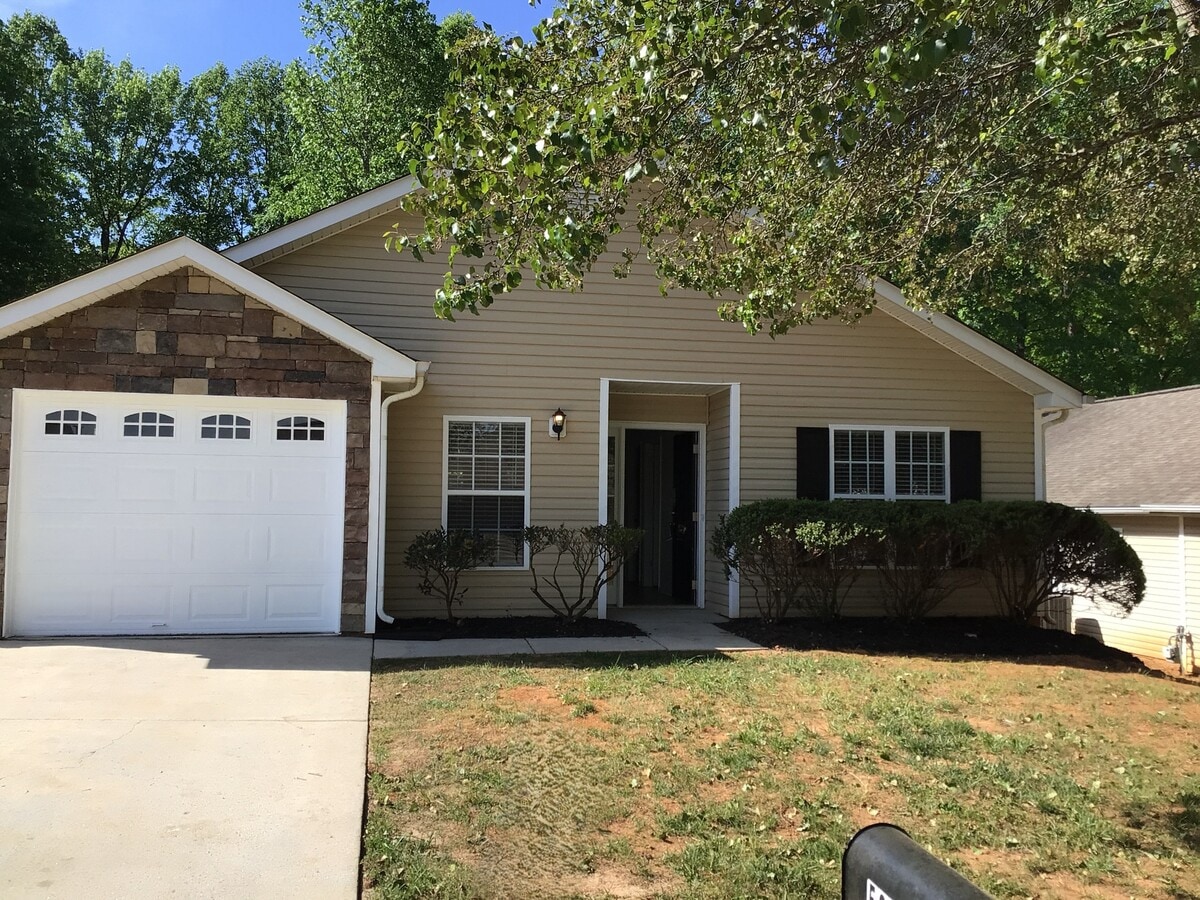 Photo - 5620 Regent Village Dr