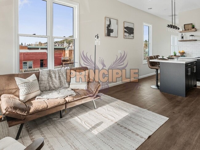 533 W Park St Unidad 533 W. Park Unit A