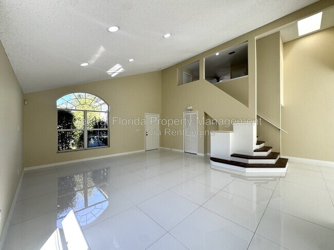 Photo - 2985 Viscount Cir