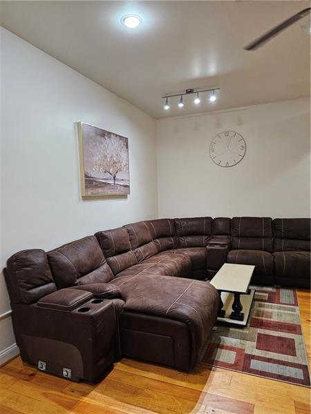 Photo - 312 Forbes Ave