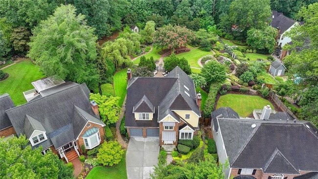 Photo - 2611 Briers N Dr