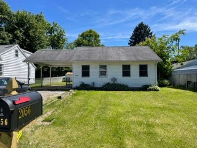 Building Photo - 2 Bed- 1 Bath - Single Family Home