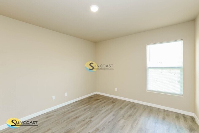Photo - 12715 Buffing Rd