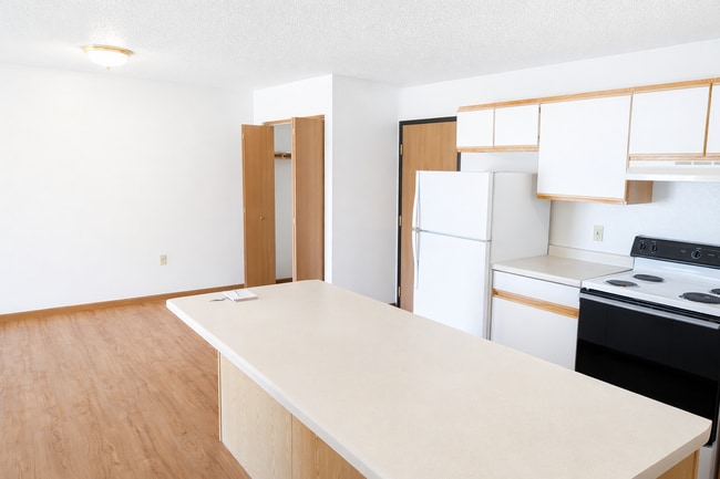 Photo - The Meadows (Amy Dr)