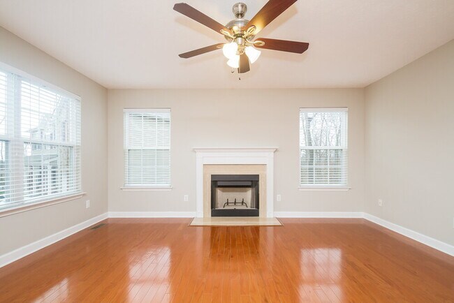 Photo - 904 Summercrest Cove