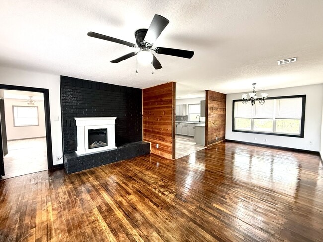 Photo - 1125 Easy St