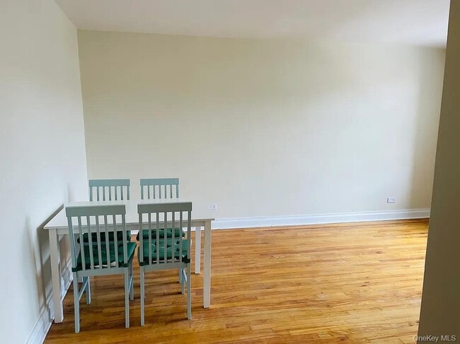 Photo - 88-01 35th Ave Unidad 3F