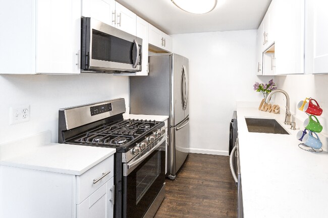 Photo - 4600 Duke St Unit 302