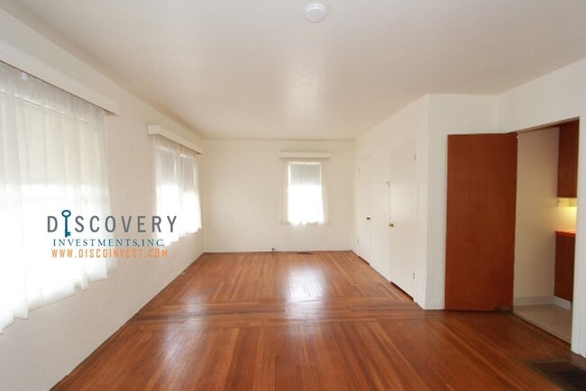 Photo - Laurel Heights One Bedroom Home with Bonus Room