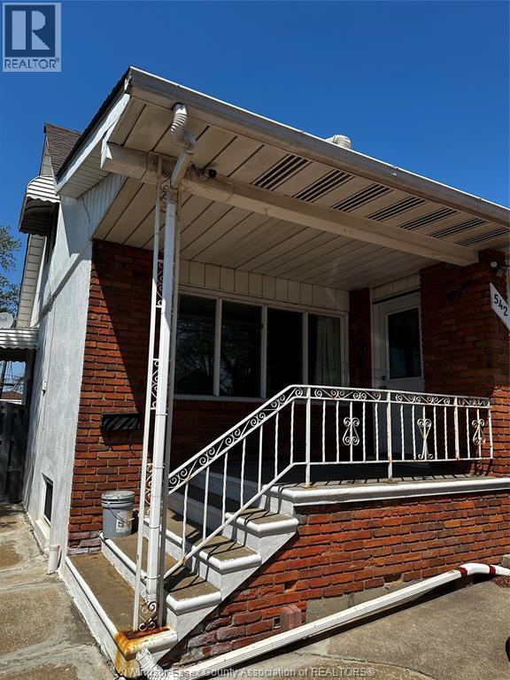 Photo - 542 Charles St
