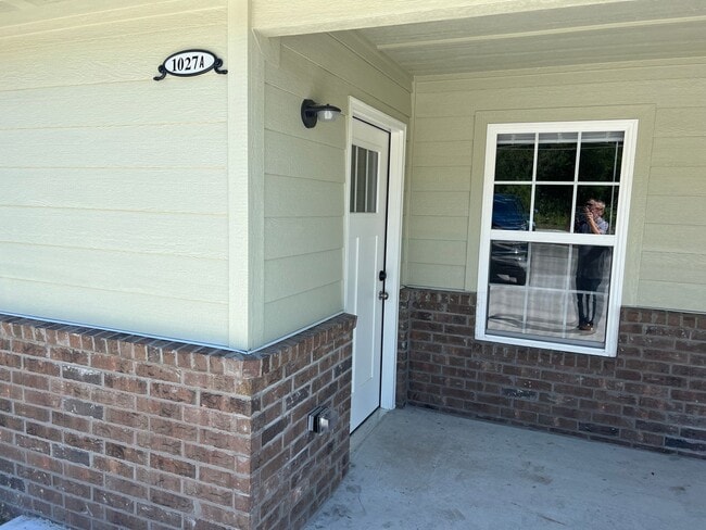 Photo - 1025-1027 S Cherokee Ave Unit 1025 S Cherokee