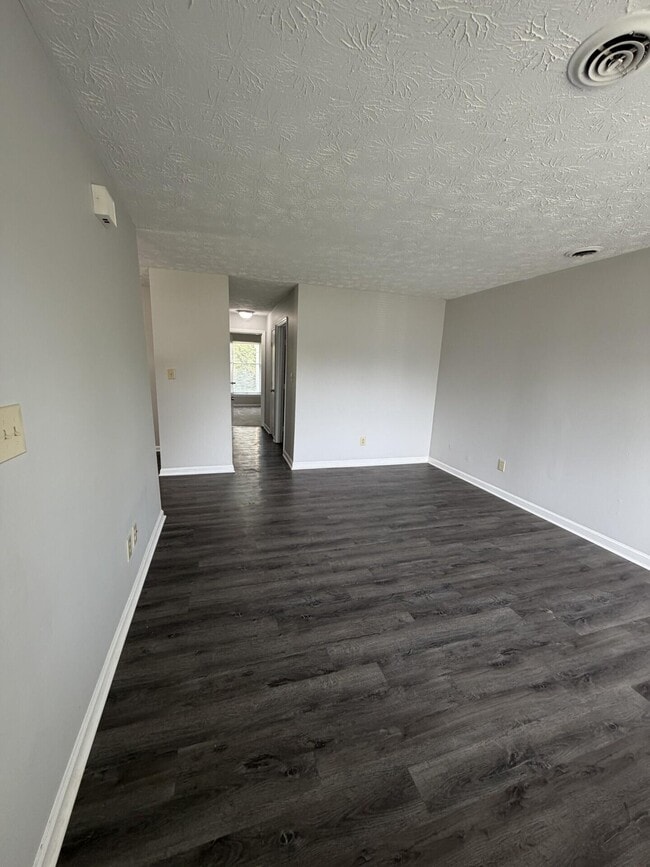 Photo - 3200 Baird Ct Unidad A