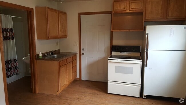 Building Photo - 1539 E Mason St Unit #2 Rental