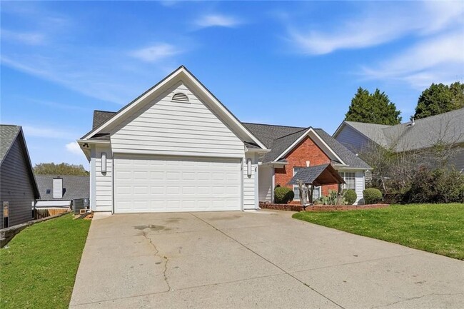 Photo - 2833 Loral Pines Dr NW