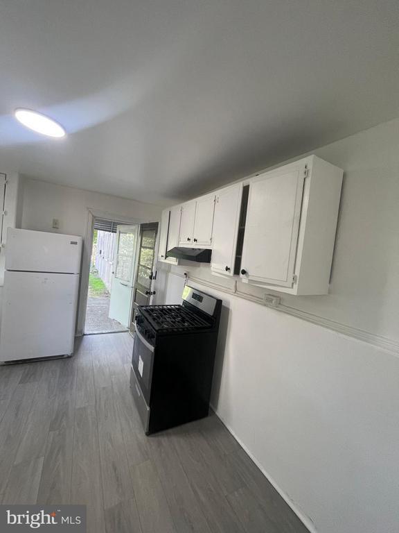Building Photo - 2721 W 3rd St Rental