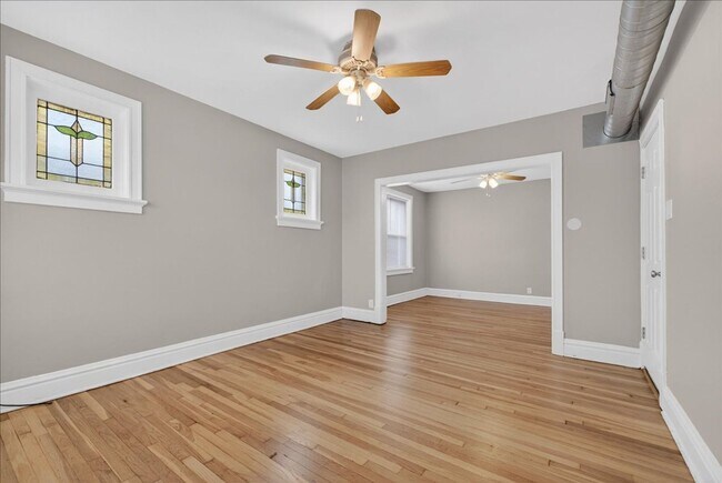 Photo - Meryl Wears Prada Unit 4964A Mardel