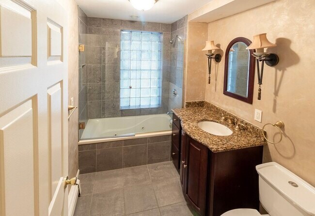 Photo - 55 E Concord St Unit 1