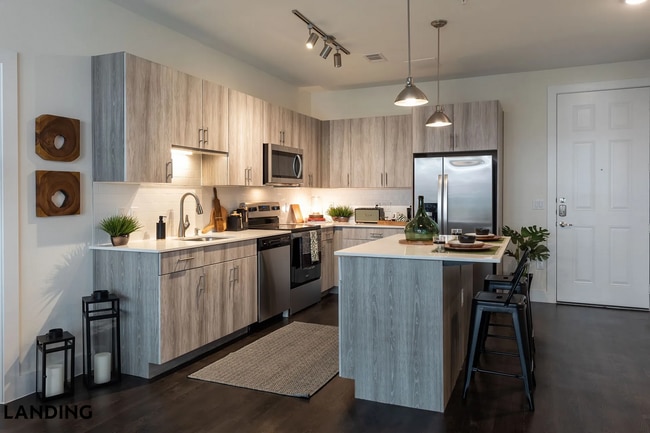 Building Photo - 401 Hemphill St Unit 430