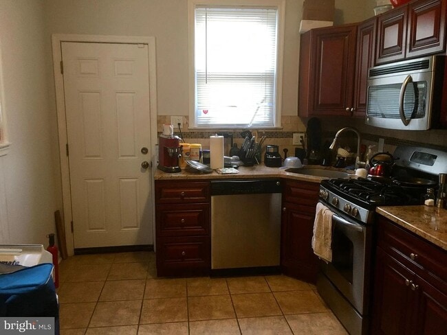 Photo - 2202 S Woodstock St