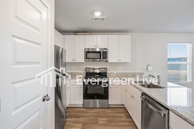 Photo - 1708 King Oaks Lp