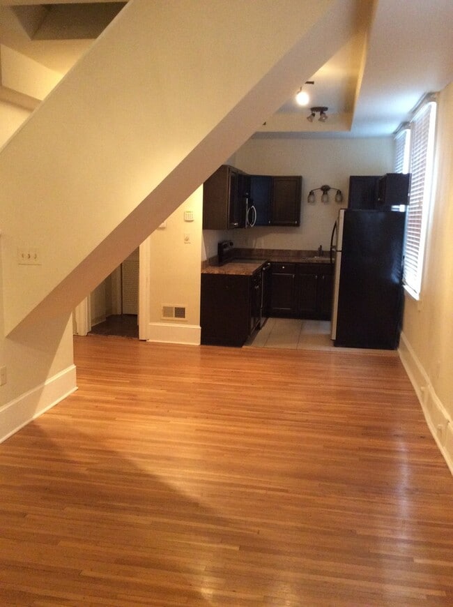 Photo - Unique Downtown York Apartment! 2 full baths!