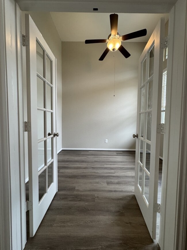 Photo - 197 Bloomhill Pl