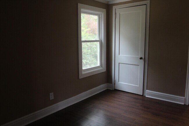 Photo - 702 N Harding St