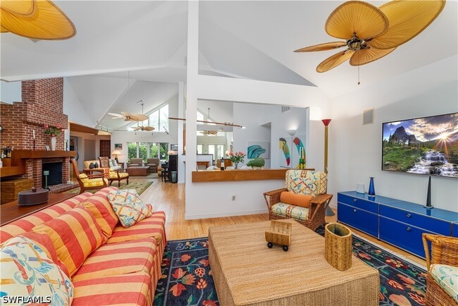 Photo - 883 Galleon Dr