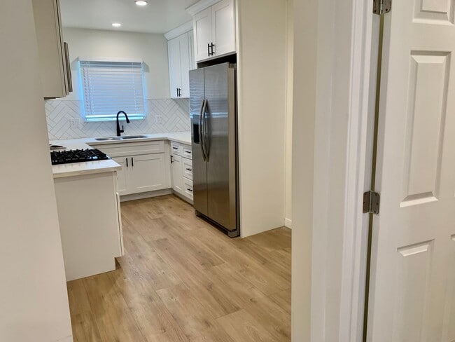Photo - Maple Dr Apartments