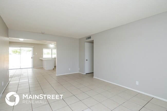 Photo - 2355 S Spruce