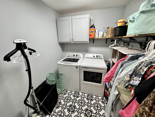 Photo - 92 Water Cliff Dr