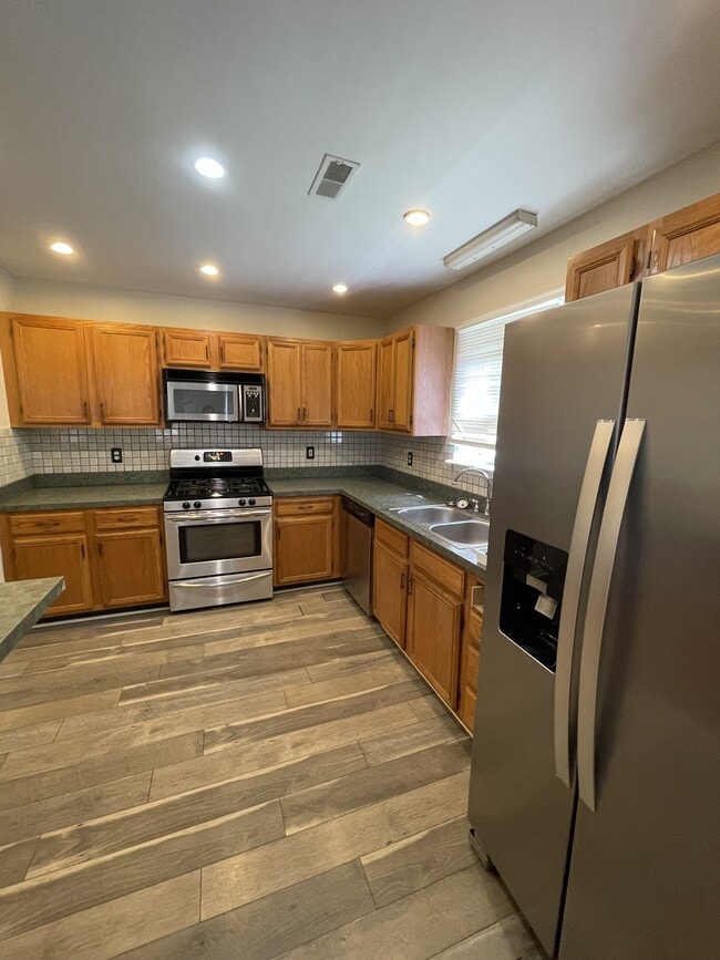 Photo - 1412 E Upland Dr