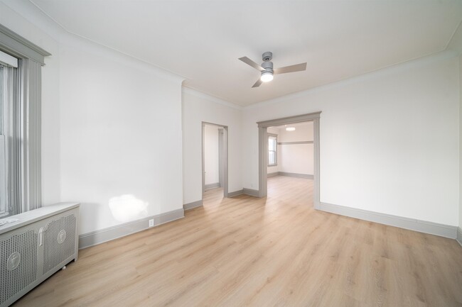 22 Webster Ave Unit 1