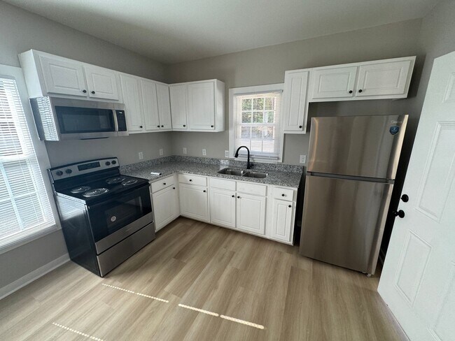 Photo - 813-815 Belleview Ave Unit 813 Belleview Ave