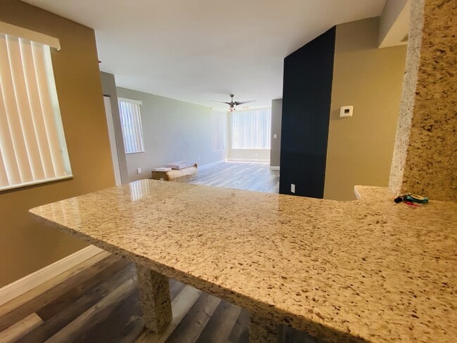 Photo - 2871 N Oakland Forest Dr