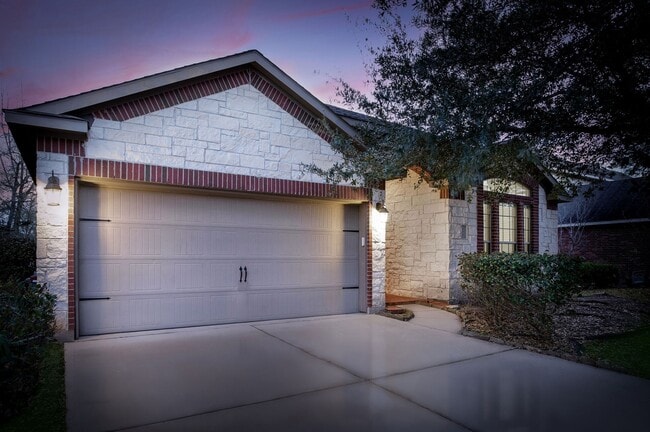 Photo - 171 Black Swan Pl