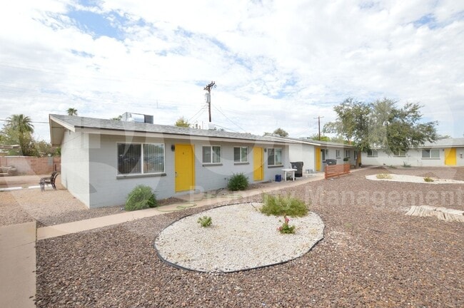 Building Photo - 6040 N 21st Ave Rental