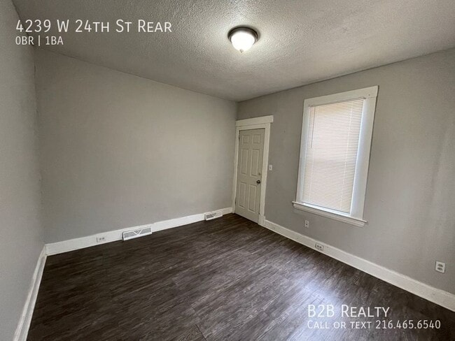 Photo - 4239 W 24th St