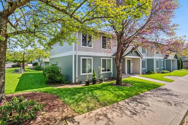 Photo - Bristol Court Apartments