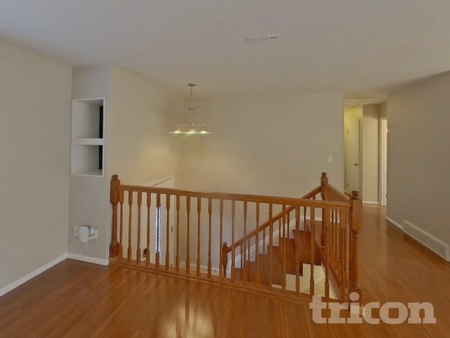 Photo - 4840 Windward Cir