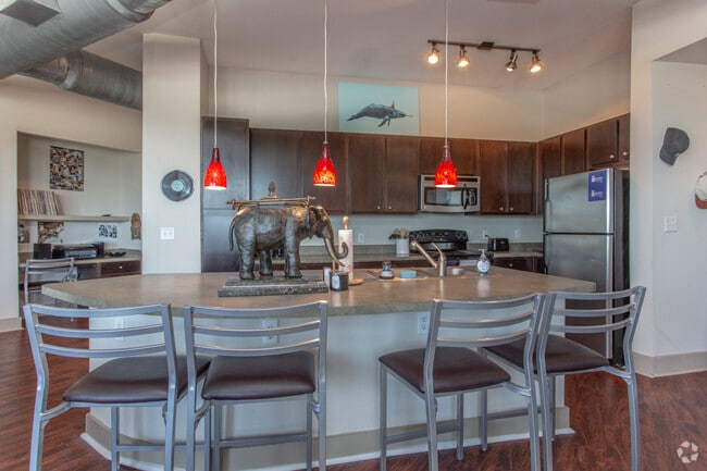 2 Br, 2 Ba - 1277 SF - B6