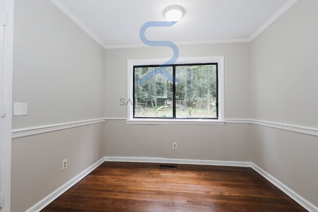 Photo - Move in before October 31st and choose you...