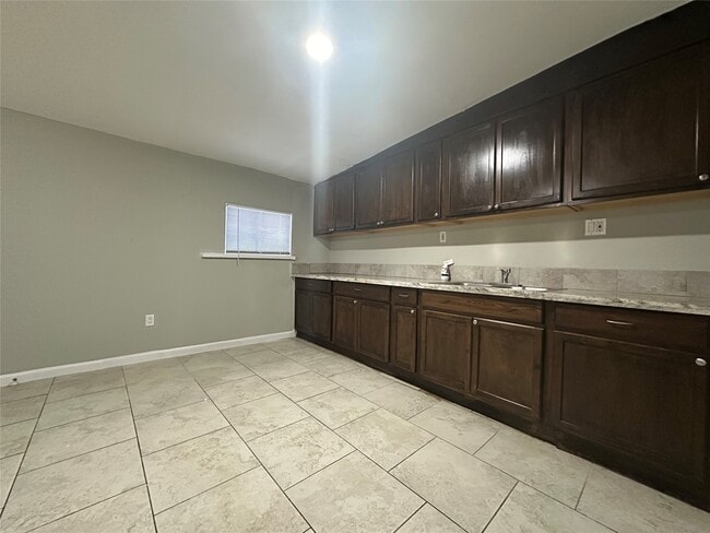 Photo - 107 Altic St Unidad 3