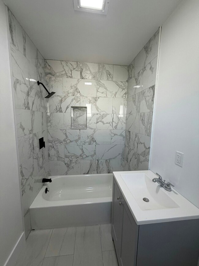 Photo - 4126 E Burns Ave