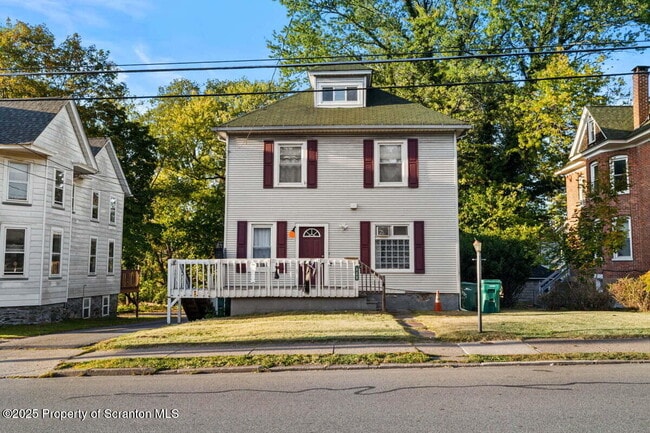 120 Ridgeway St
