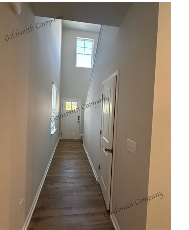 Photo - 111 Gervais Cir