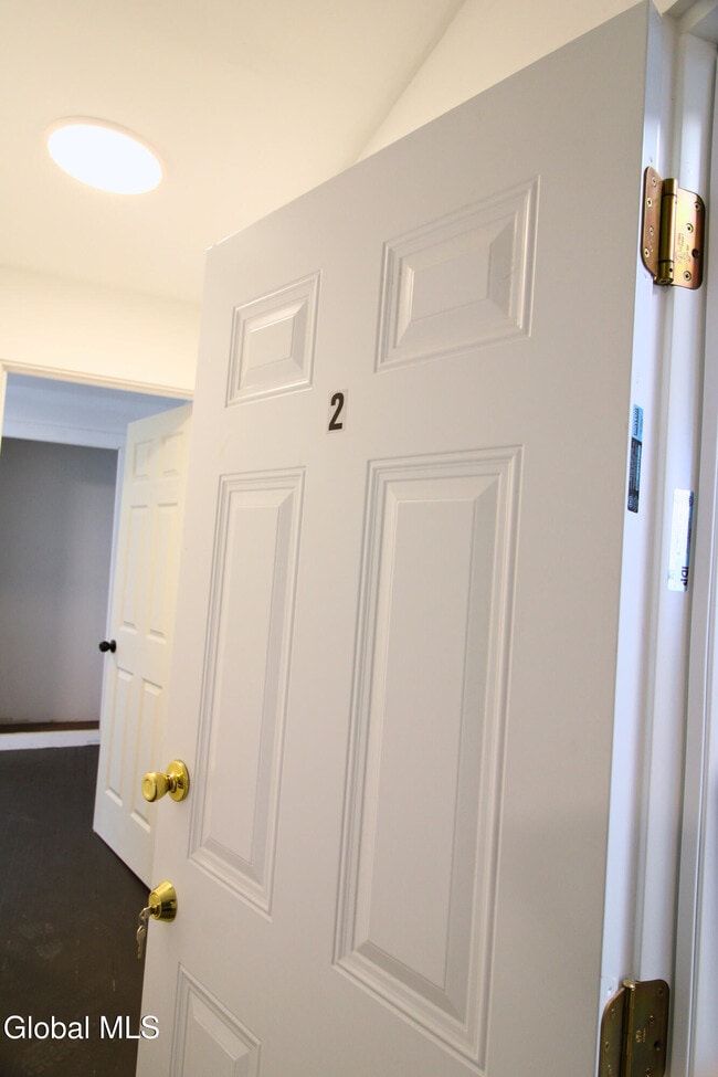 51 Main St Unit # 2