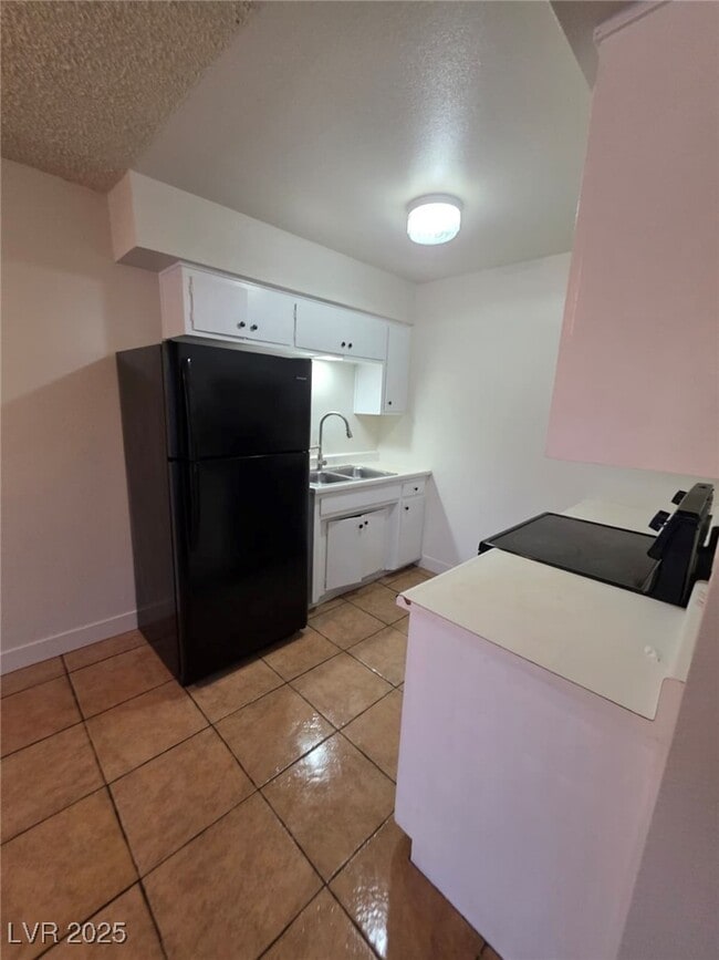 Photo - 2616 Lynnwood St Unit 5